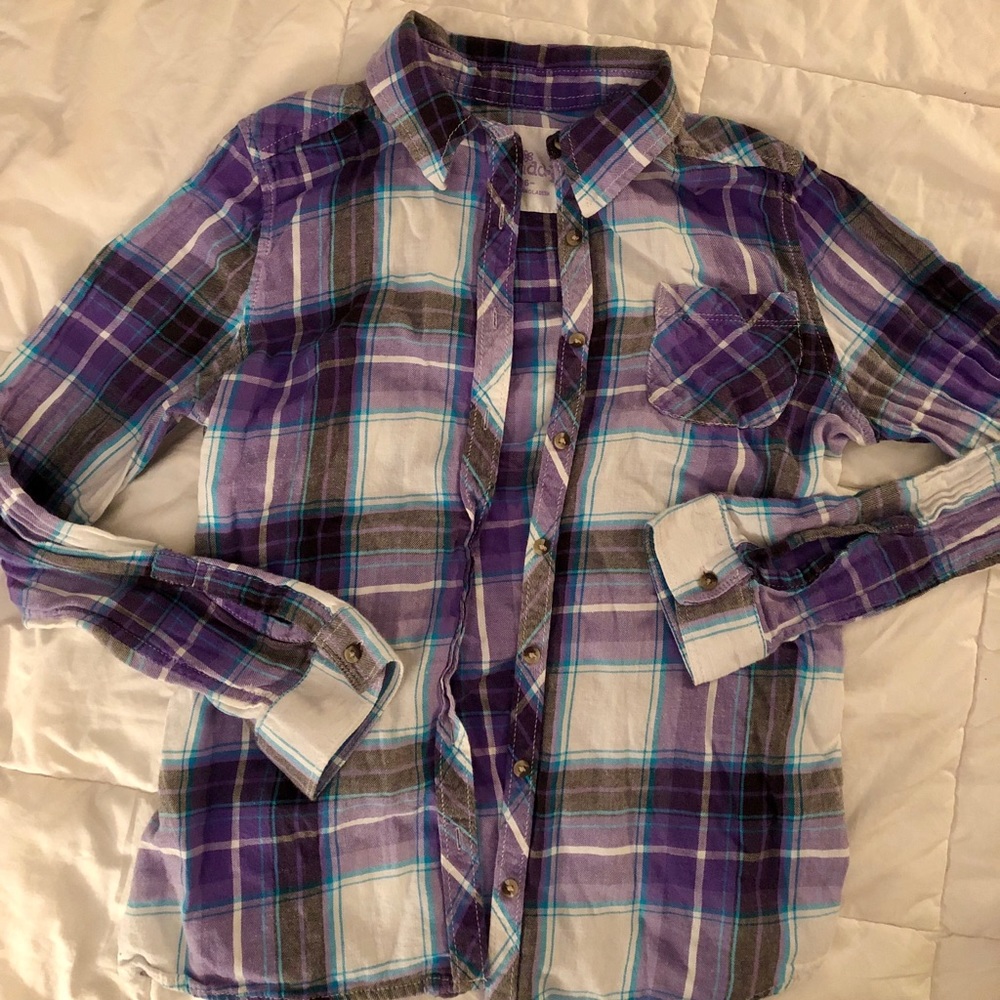 🚨 sold 🚨 Girls Flannel Button-Up